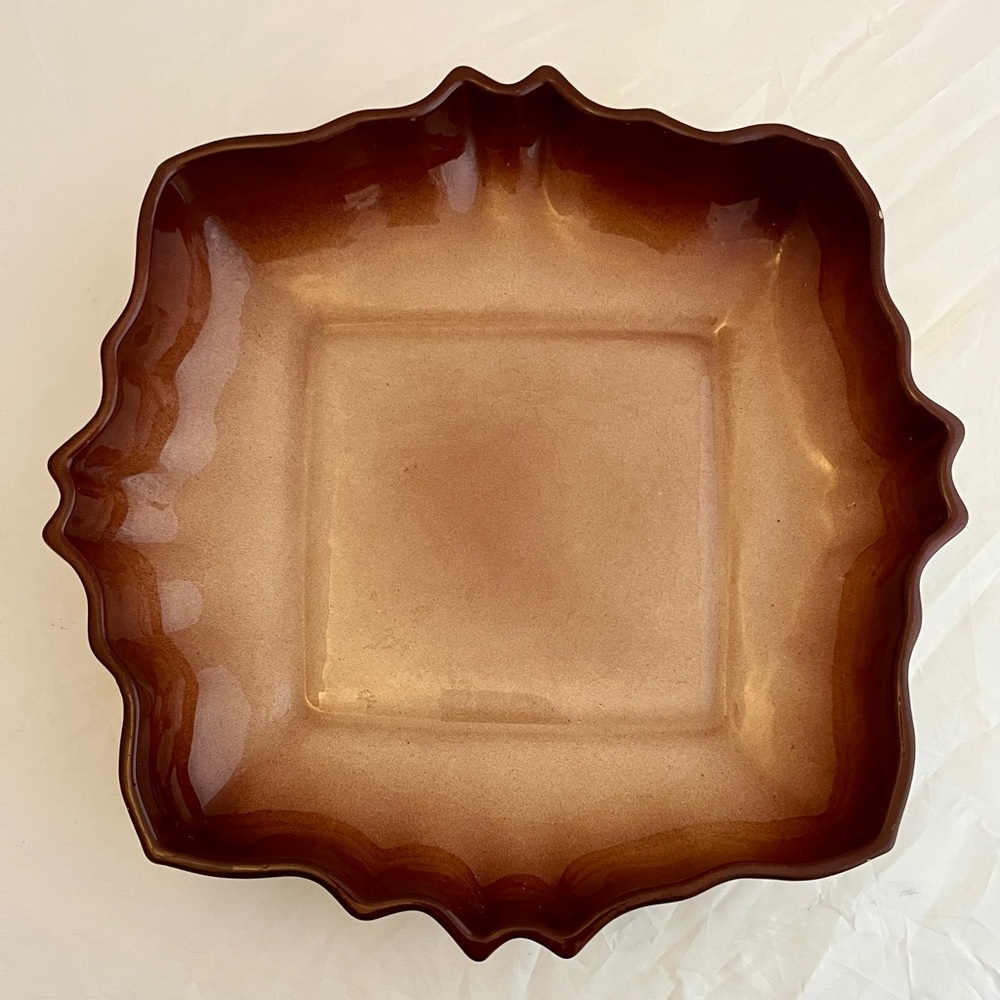 Vintage Los Angeles Console Bowl SQ w/Scalloped Edge